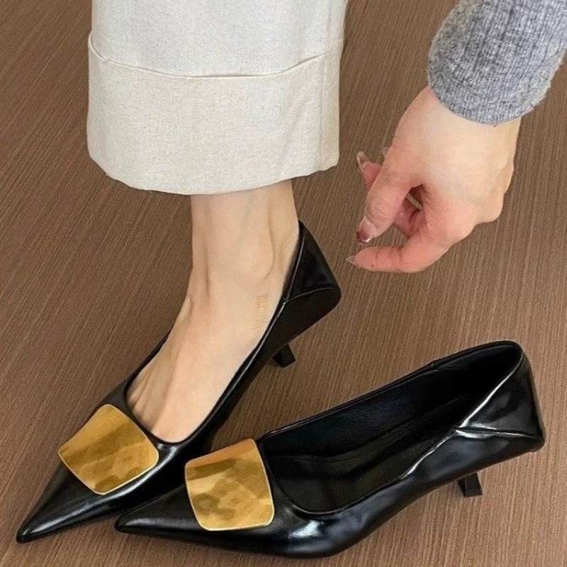 Французские туфли с острым нос – обзор и цена Court Heel Pointed