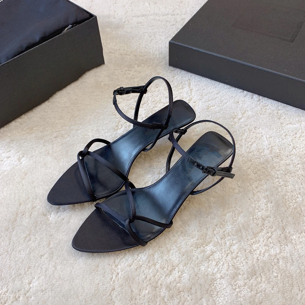 Роскошные дизайнерские туфли с – обзор и цена Women'S Shoes Clogs